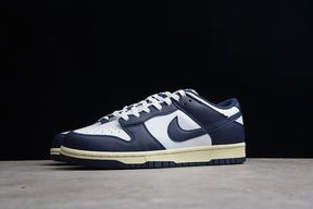 NK Dunk Low Vintage Navy - MOLINS COMPANY