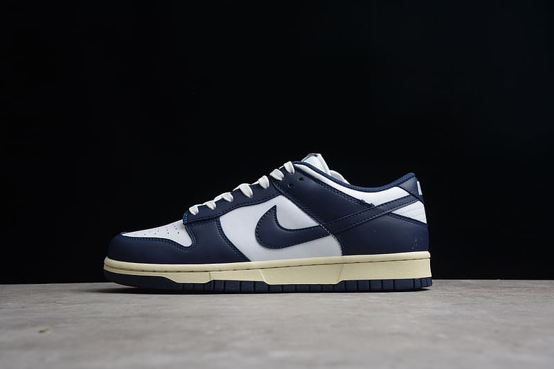 NK Dunk Low Vintage Navy - MOLINS COMPANY