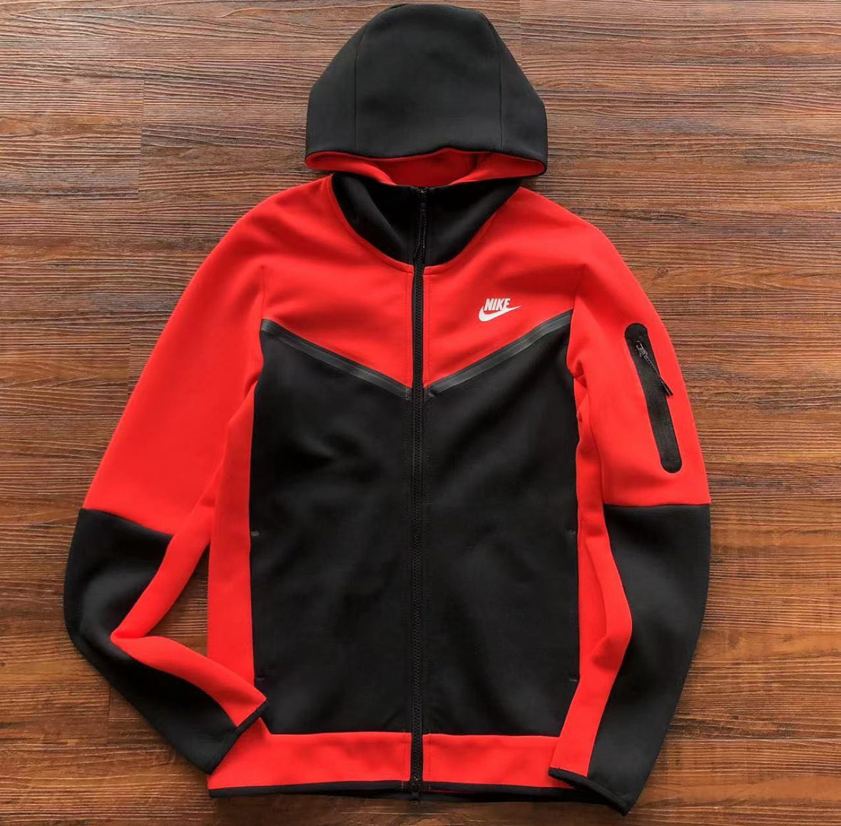 Conjunto NK Tech Fleece Vermelho/Preto