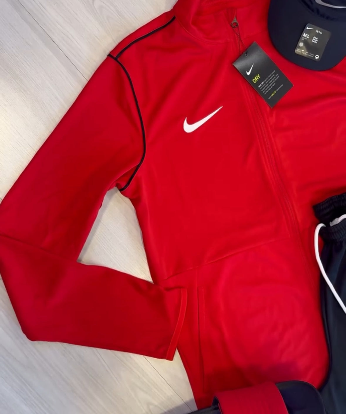 Kit NK Swoosh com Slide Offcourt