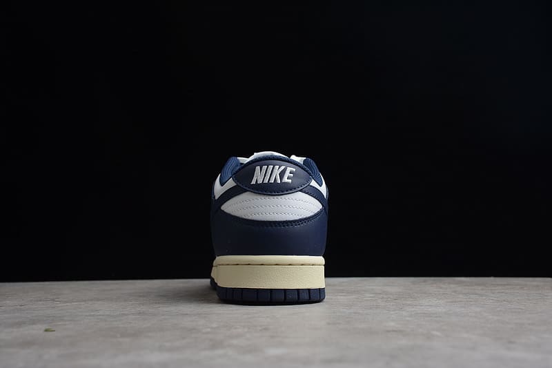 NK Dunk Low Vintage Navy - MOLINS COMPANY