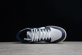 NK Dunk Low Vintage Navy - MOLINS COMPANY