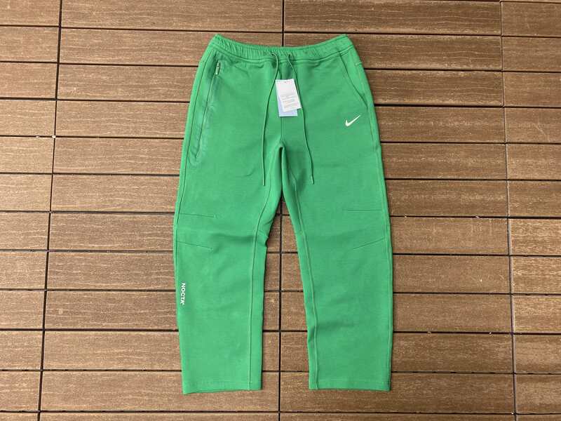 Calça NK x NOCTA Tech Fleece Stadium Green/Sail