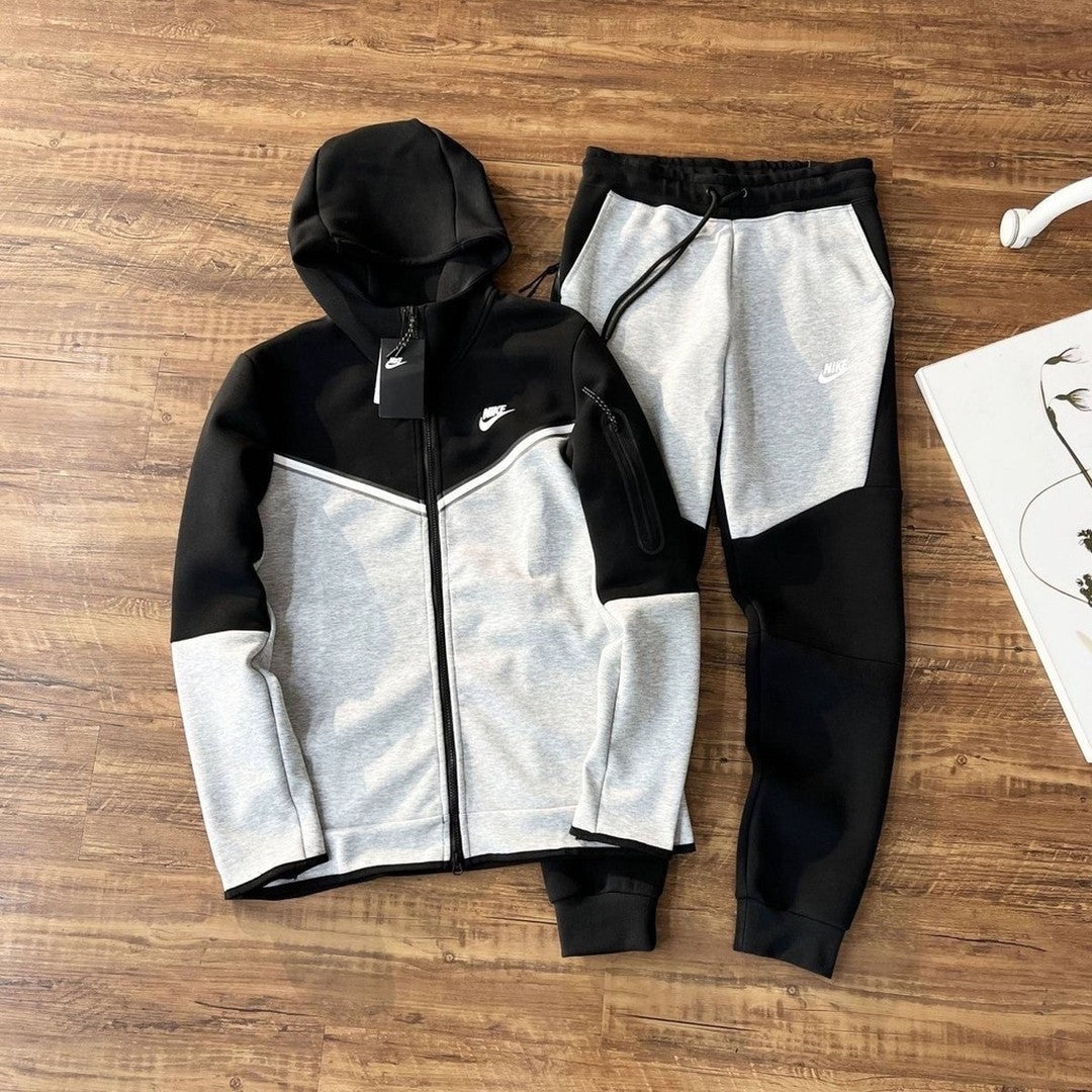 Conjunto Tech Fleece NK